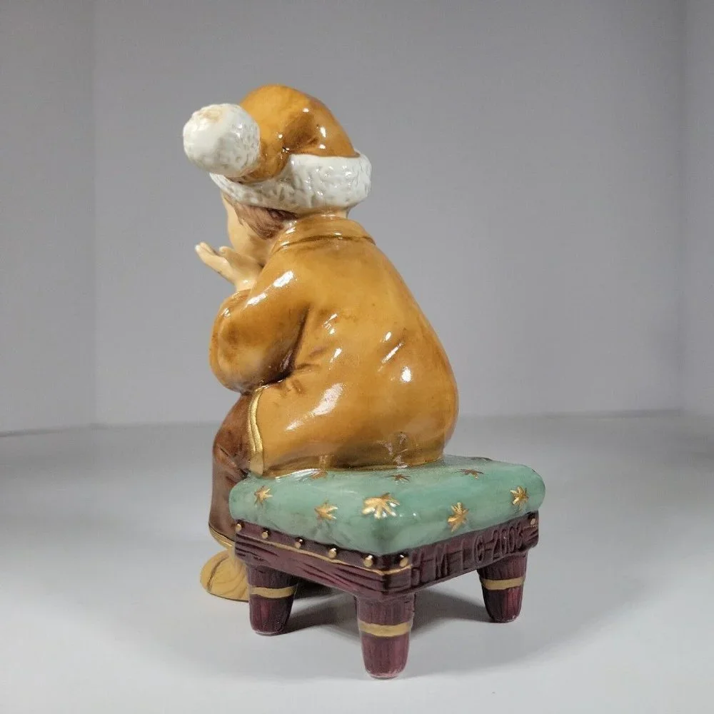Heritage Mint LTD 2003 Porcelain Christmas Setting 1 REPLACEMENT PIECE Boy Stool